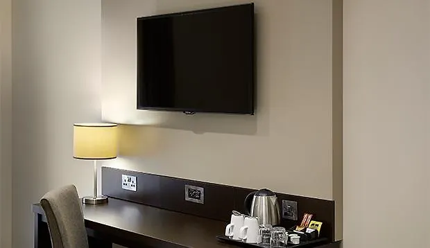 Premier Inn London Bank Отель